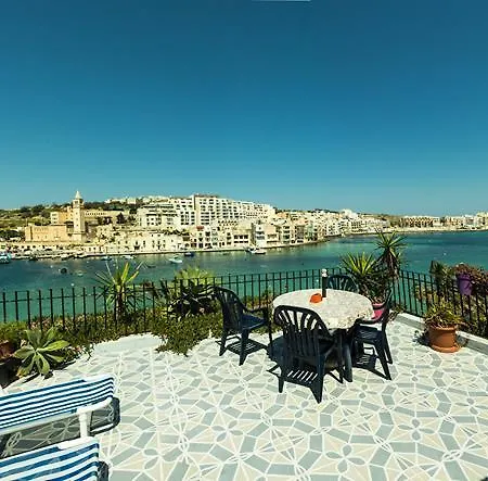 Akwador Guest house 3*